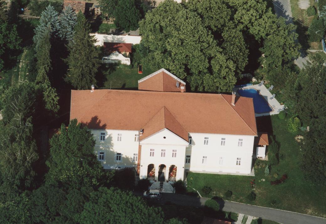 Misefa Kastely Bed & Breakfast Exterior foto
