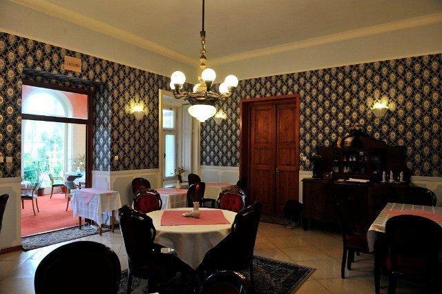 Misefa Kastely Bed & Breakfast Exterior foto