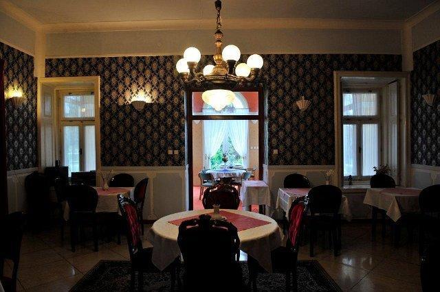 Misefa Kastely Bed & Breakfast Exterior foto