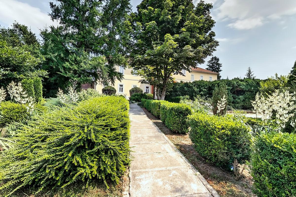 Misefa Kastely Bed & Breakfast Exterior foto